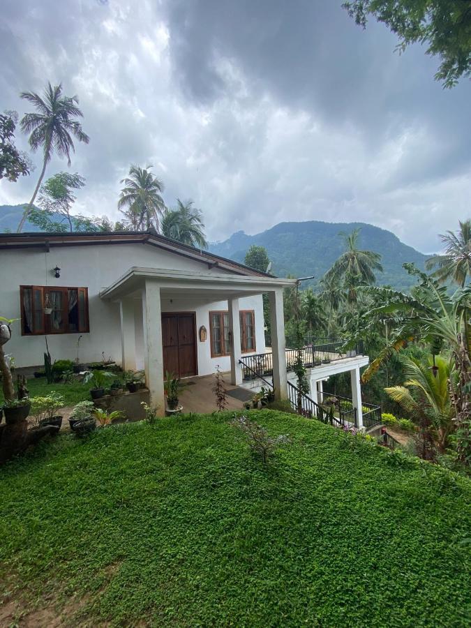 Pearl'S Homestay มาตาเล ภายนอก รูปภาพ