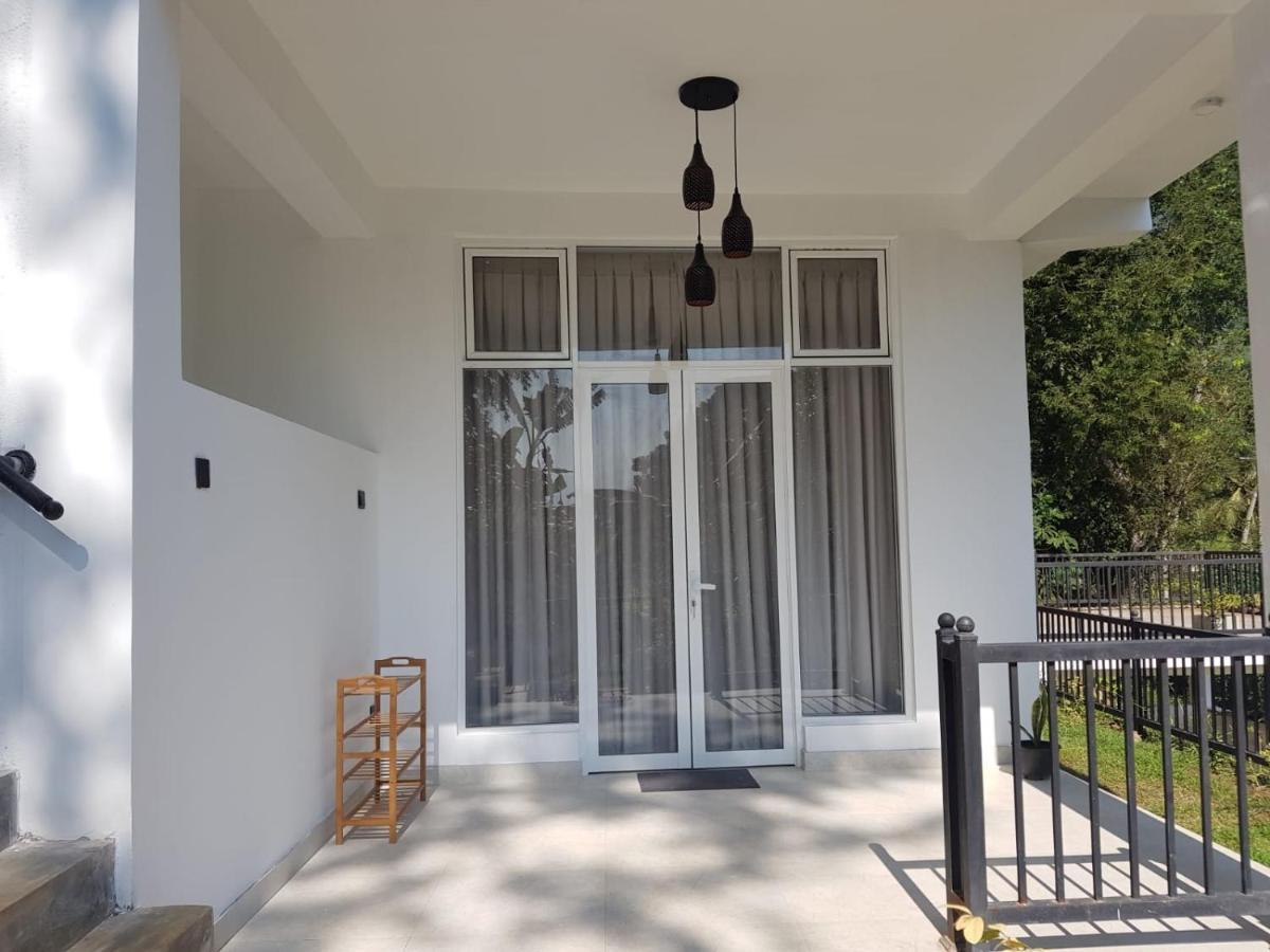 Pearl'S Homestay มาตาเล ภายนอก รูปภาพ